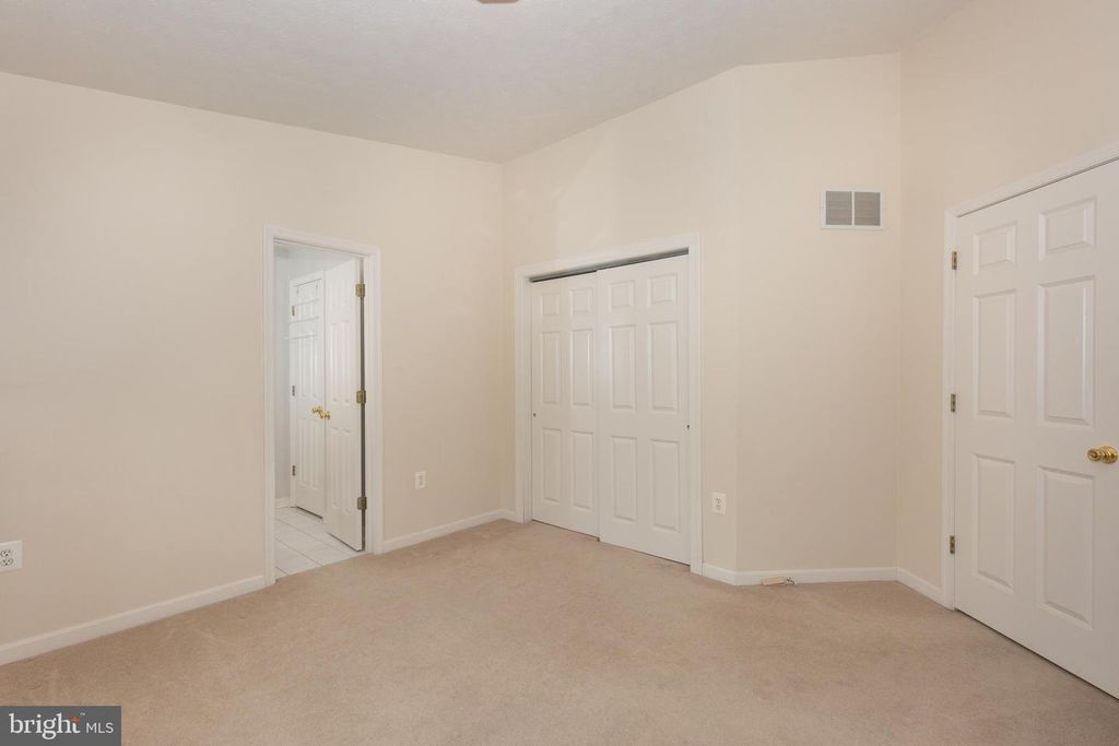 Image 33 of property listing at 969 BACHMANS VALLEY RD, Westminster, MD 21158