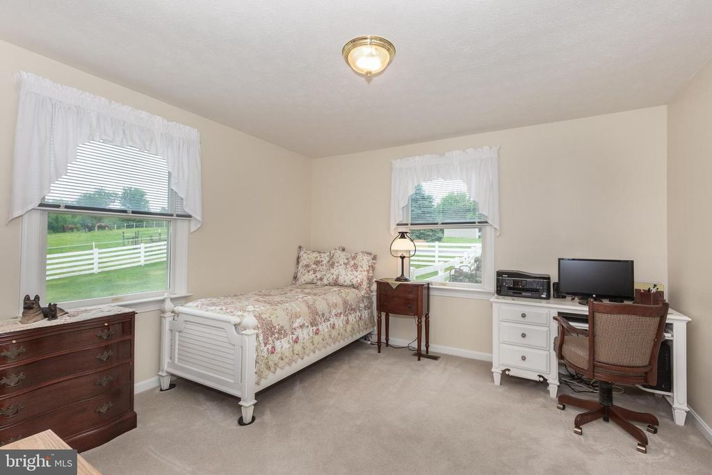 Image 34 of property listing at 969 BACHMANS VALLEY RD, Westminster, MD 21158