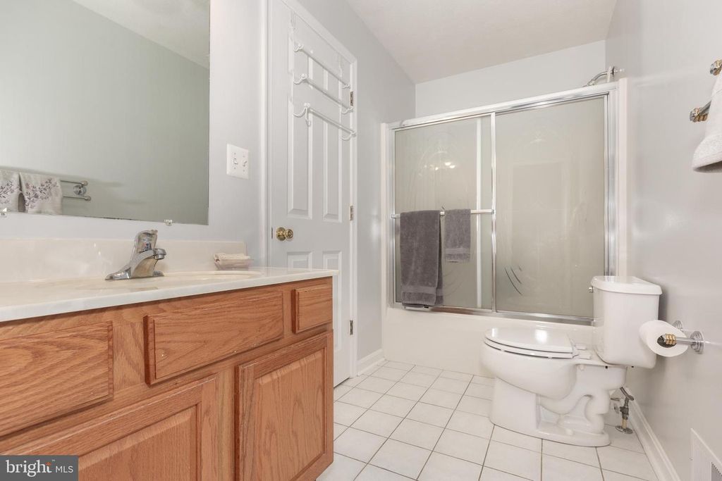Image 37 of property listing at 969 BACHMANS VALLEY RD, Westminster, MD 21158