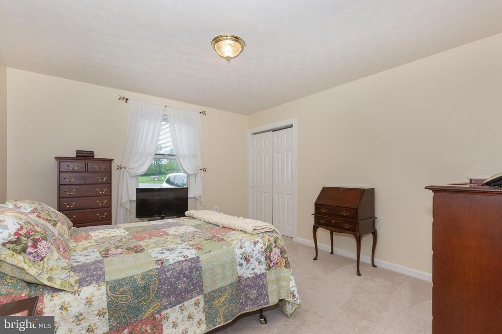 Image 39 of property listing at 969 BACHMANS VALLEY RD, Westminster, MD 21158