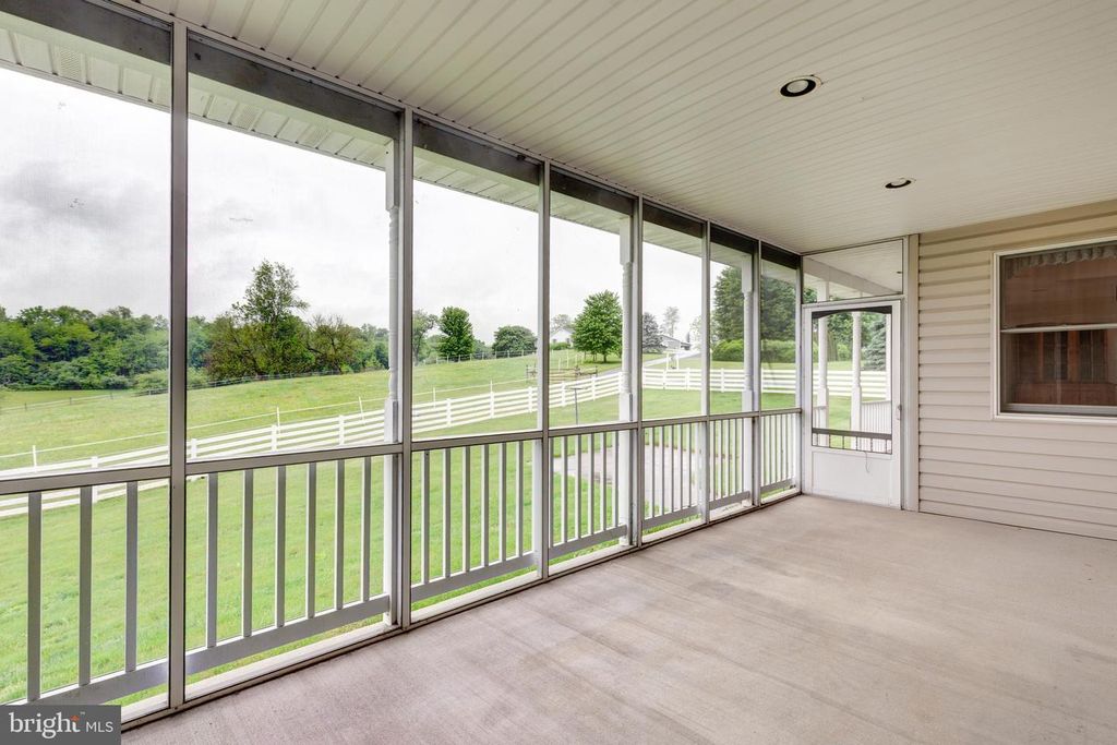 Image 44 of property listing at 969 BACHMANS VALLEY RD, Westminster, MD 21158