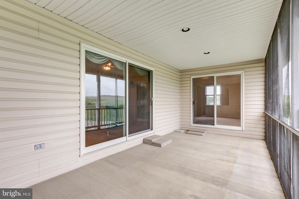 Image 45 of property listing at 969 BACHMANS VALLEY RD, Westminster, MD 21158