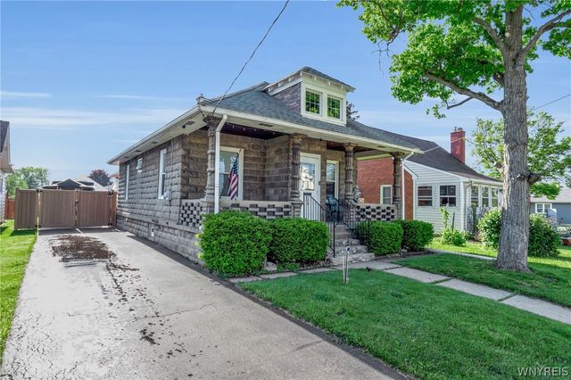 339 Aurora Street, Lancaster, NY 14086