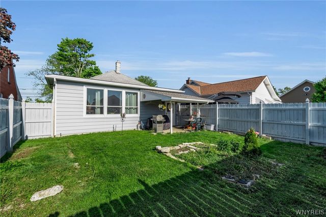 339 Aurora Street, Lancaster, NY 14086