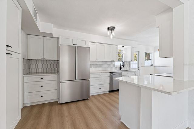 3303 W LEILA AVE, Tampa, FL 33611