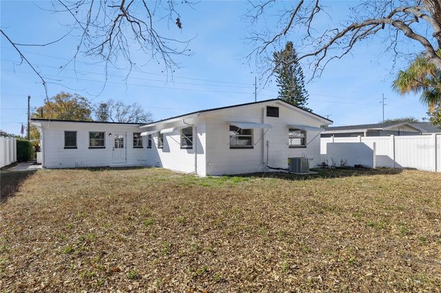 3303 W LEILA AVE, Tampa, FL 33611