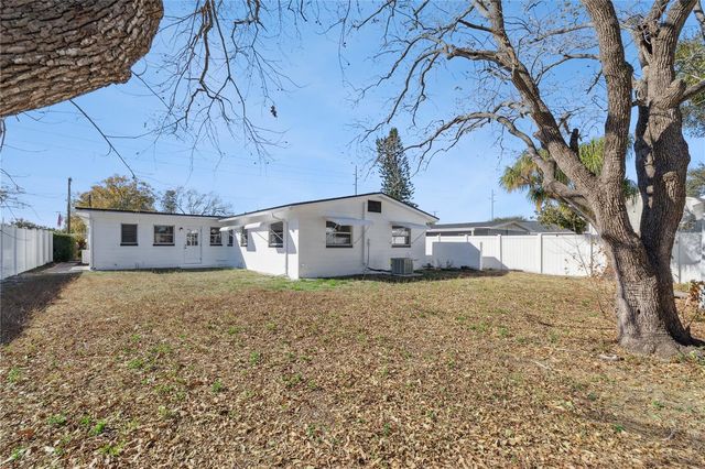 3303 W LEILA AVE, Tampa, FL 33611