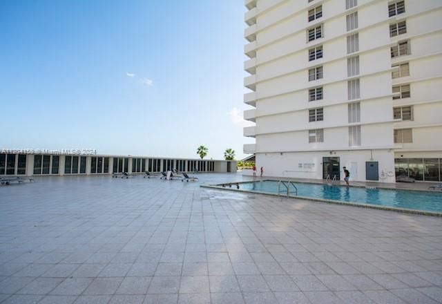 5601 Collins Ave 1603, Miami Beach, FL 33140