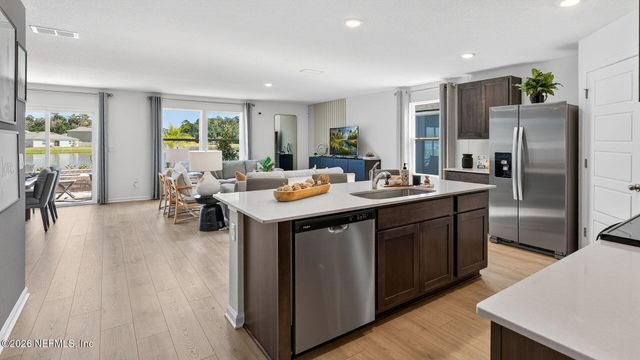 12517 RUSSIAN OLIVE Road, Jacksonville, FL 32218