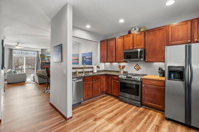 5129 Scott Path, Robbinsdale, MN 55422