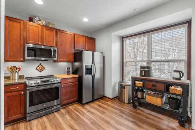 5129 Scott Path, Robbinsdale, MN 55422