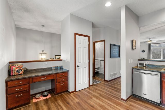 5129 Scott Path, Robbinsdale, MN 55422