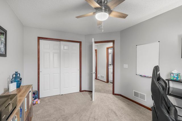 5129 Scott Path, Robbinsdale, MN 55422