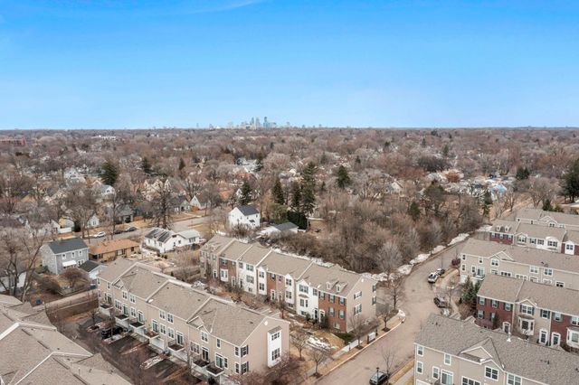 5129 Scott Path, Robbinsdale, MN 55422