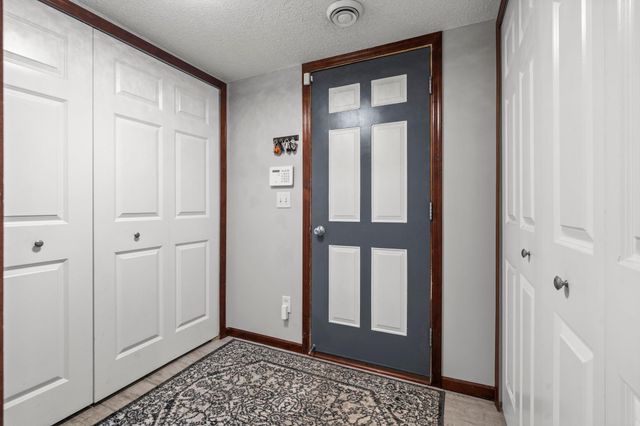 5129 Scott Path, Robbinsdale, MN 55422