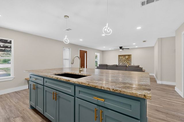 3406 Schwartz Avenue, Fort Worth, TX 76106