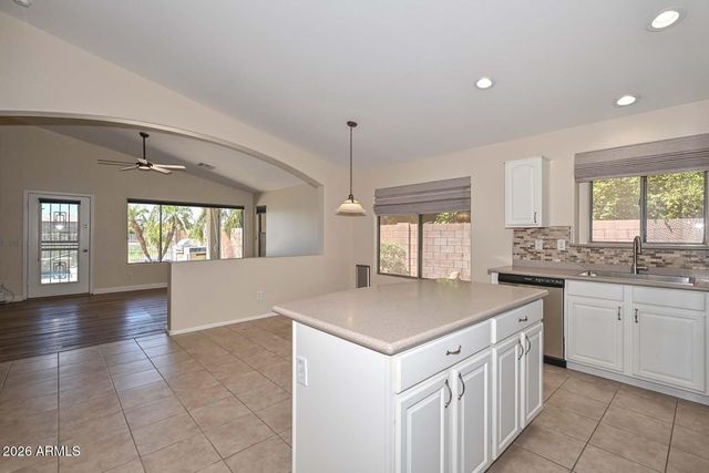 11225 W CAMBRIDGE Avenue, Avondale, AZ 85392