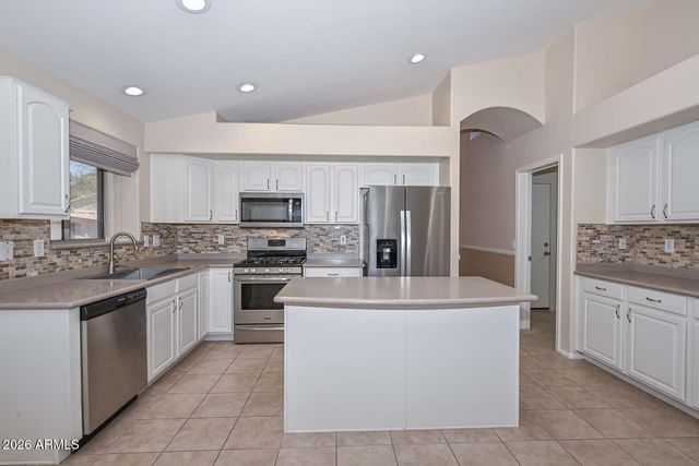 11225 W CAMBRIDGE Avenue, Avondale, AZ 85392