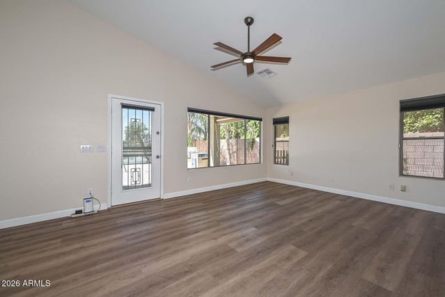11225 W CAMBRIDGE Avenue, Avondale, AZ 85392