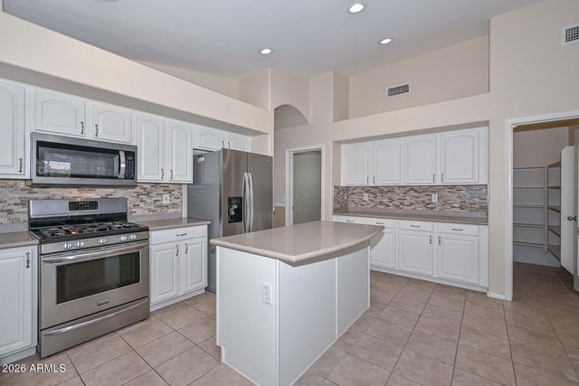 11225 W CAMBRIDGE Avenue, Avondale, AZ 85392