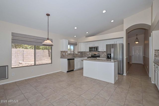 11225 W CAMBRIDGE Avenue, Avondale, AZ 85392