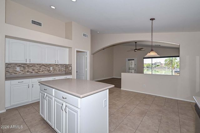 11225 W CAMBRIDGE Avenue, Avondale, AZ 85392