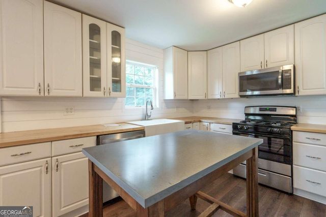 3322 Dewey Hogan Road, Monroe, GA 30656