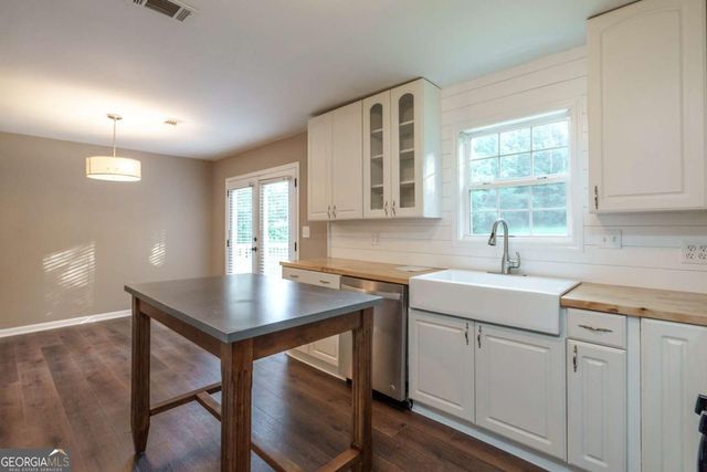 3322 Dewey Hogan Road, Monroe, GA 30656