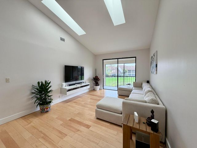 7935 La Mirada Drive, Boca Raton, FL 33433