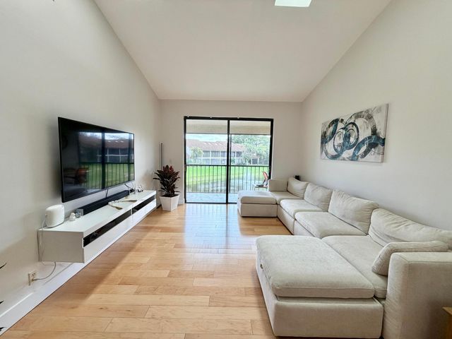 7935 La Mirada Drive, Boca Raton, FL 33433