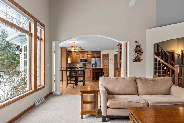 1827 ORCHARD BLOSSOM DRIVE, Appleton, WI 54915