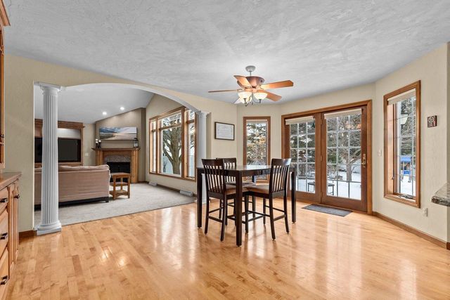 1827 ORCHARD BLOSSOM DRIVE, Appleton, WI 54915