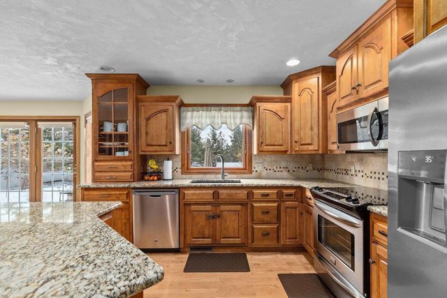 1827 ORCHARD BLOSSOM DRIVE, Appleton, WI 54915