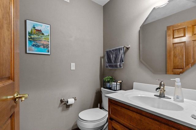 1827 ORCHARD BLOSSOM DRIVE, Appleton, WI 54915