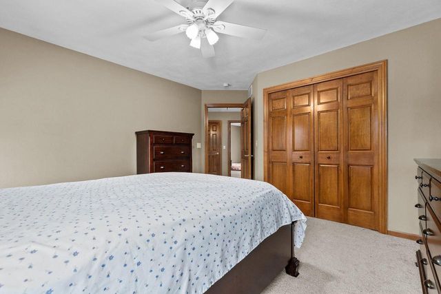 1827 ORCHARD BLOSSOM DRIVE, Appleton, WI 54915