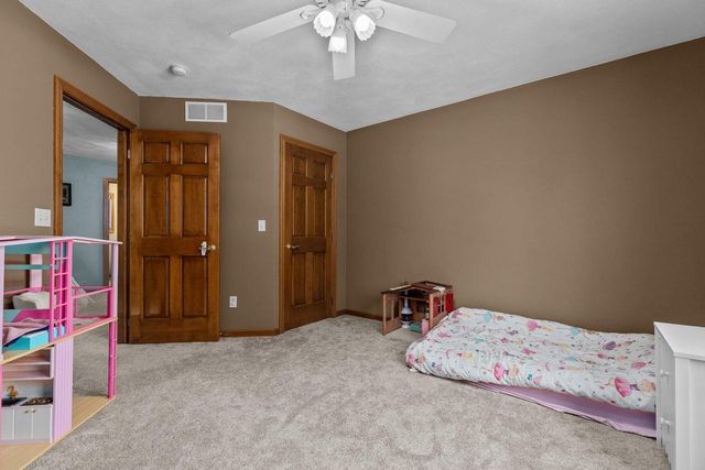 1827 ORCHARD BLOSSOM DRIVE, Appleton, WI 54915