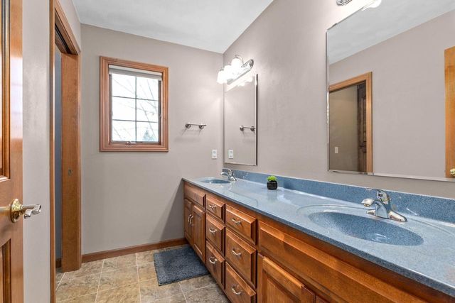 1827 ORCHARD BLOSSOM DRIVE, Appleton, WI 54915