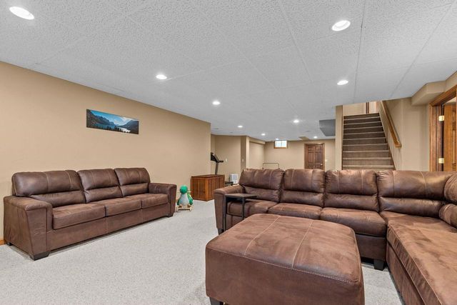 1827 ORCHARD BLOSSOM DRIVE, Appleton, WI 54915