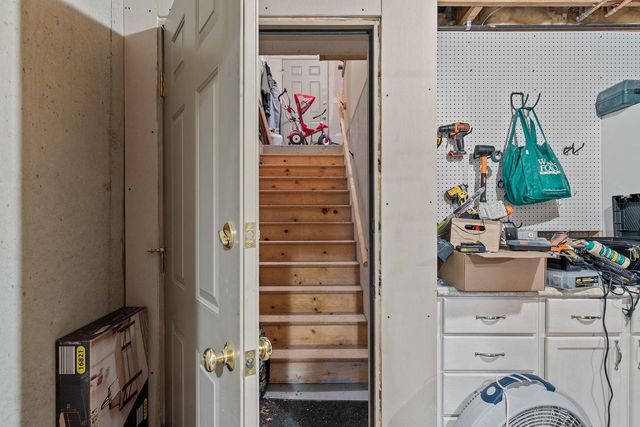 1827 ORCHARD BLOSSOM DRIVE, Appleton, WI 54915