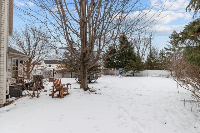 1827 ORCHARD BLOSSOM DRIVE, Appleton, WI 54915