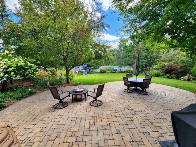 1827 ORCHARD BLOSSOM DRIVE, Appleton, WI 54915