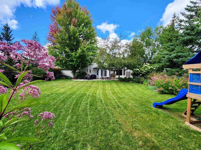 1827 ORCHARD BLOSSOM DRIVE, Appleton, WI 54915