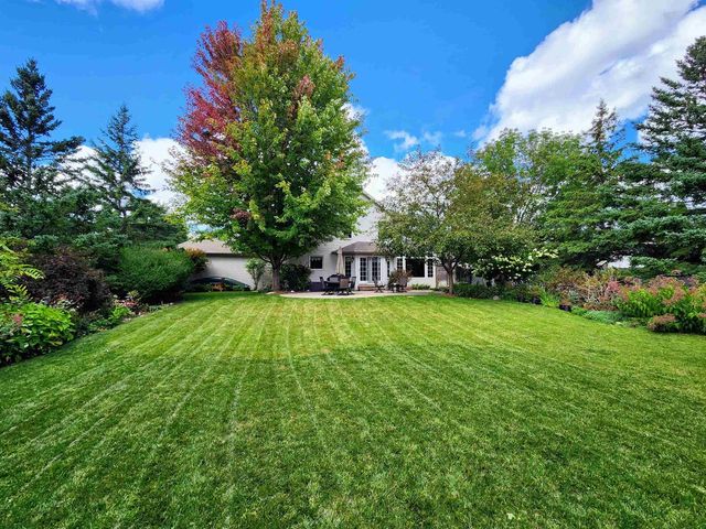 1827 ORCHARD BLOSSOM DRIVE, Appleton, WI 54915