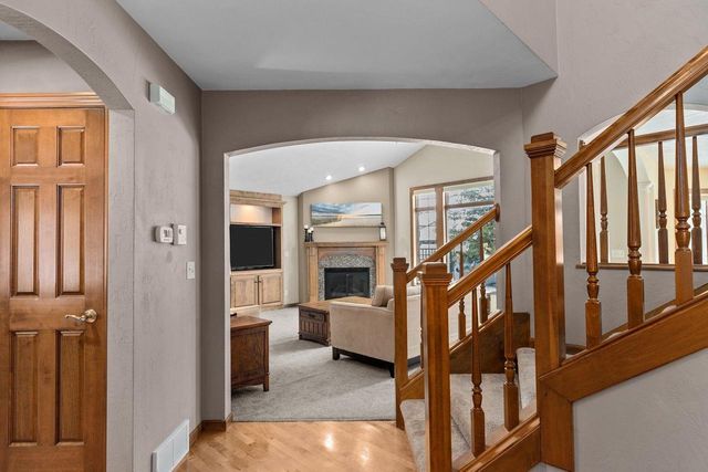 1827 ORCHARD BLOSSOM DRIVE, Appleton, WI 54915