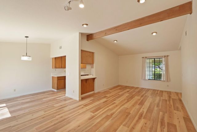 282 Ravenwood Way, Lodi, CA 95240