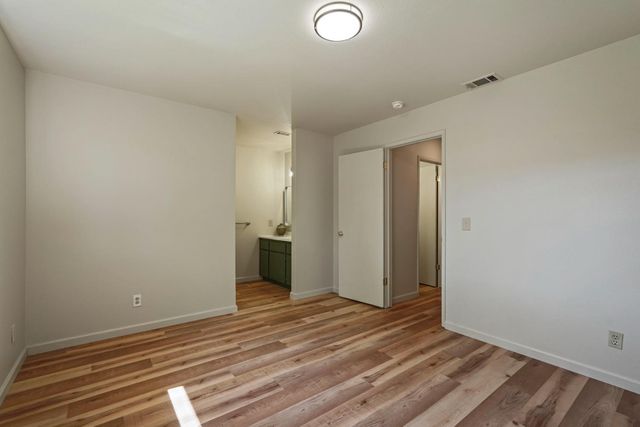 282 Ravenwood Way, Lodi, CA 95240