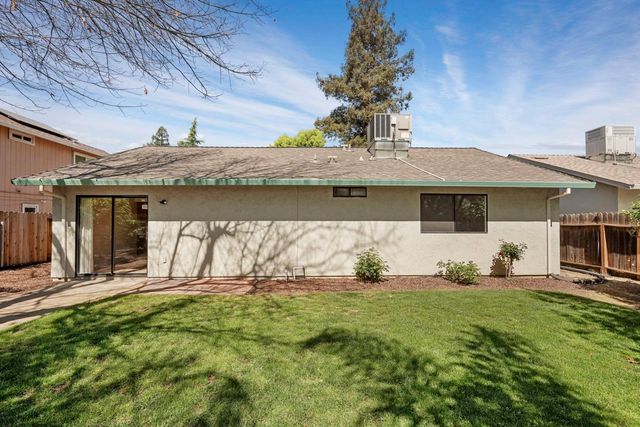 282 Ravenwood Way, Lodi, CA 95240