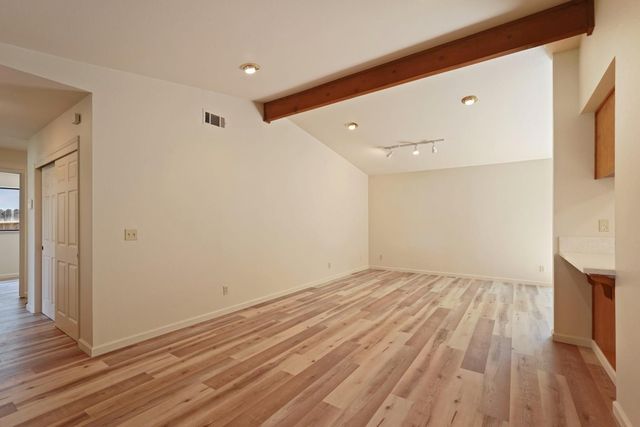 282 Ravenwood Way, Lodi, CA 95240