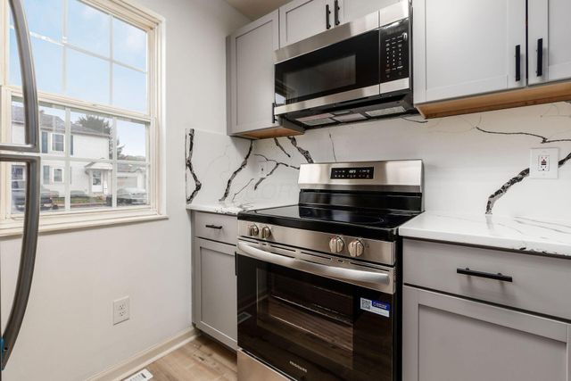 233 Macfalls Way, 86D, Blacklick, OH 43004