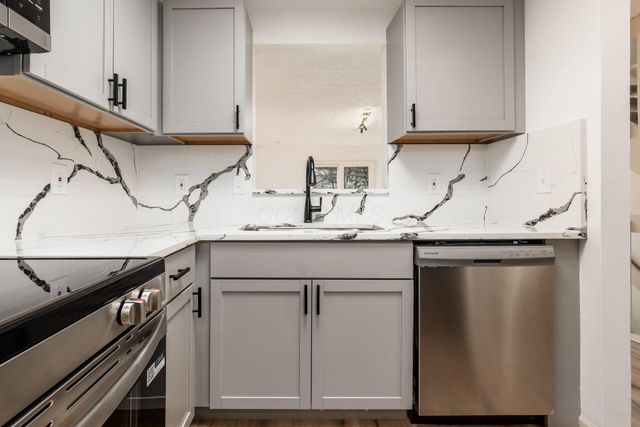 233 Macfalls Way, 86D, Blacklick, OH 43004